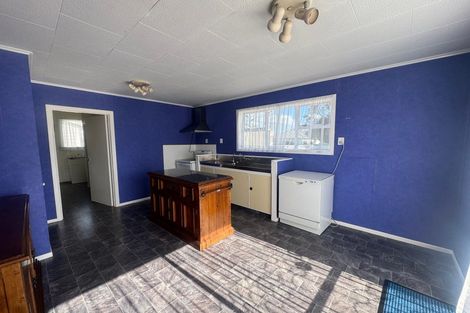 Photo of property in 9 Ross Street, Woodville, 4920