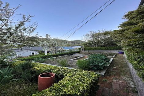 Photo of property in 56 Edinburgh Terrace, Berhampore, Wellington, 6023