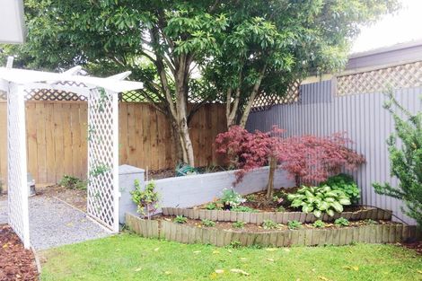 Photo of property in 6b Coniston Avenue, Ilam, Christchurch, 8041