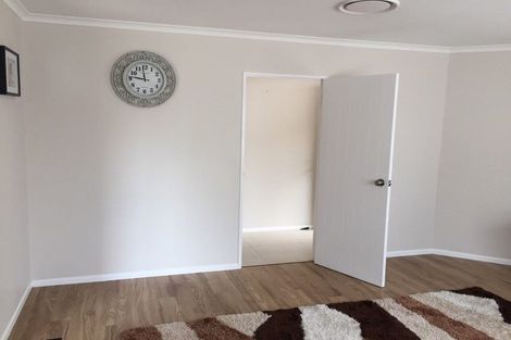 Photo of property in 34 Erne Crescent, East Tamaki, Auckland, 2016