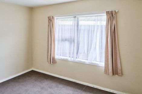 Photo of property in 5 Puriri Street, Wainuiomata, Lower Hutt, 5014