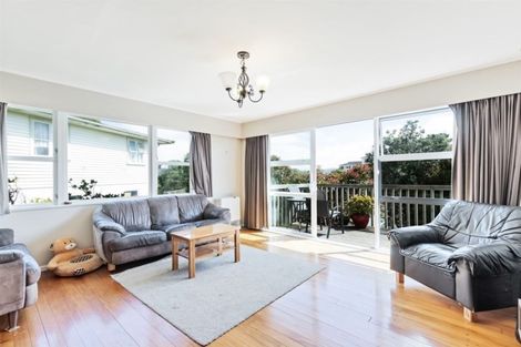 Photo of property in 18 Glenamoy Crescent, Johnsonville, Wellington, 6037