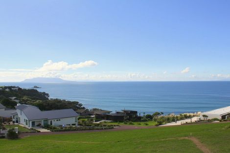 Photo of property in 80-82 Lax Crescent, Leigh, 0985