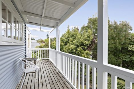 Photo of property in 7 Retter Street, Paparangi, Wellington, 6037