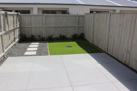 Photo of property in 43 Periko Way, Takanini, 2112