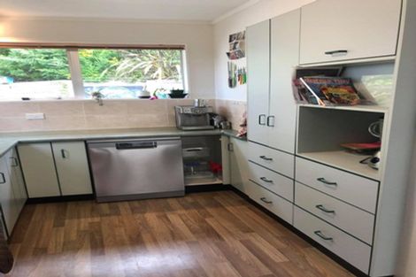 Photo of property in 2 Anaheim Place, Churton Park, Wellington, 6037