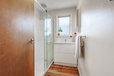 Photo of property in 18 Paewai Road, Glen Eden, Auckland, 0602