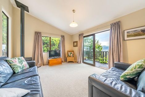 Photo of property in 9 Haven Grove, Naenae, Lower Hutt, 5011