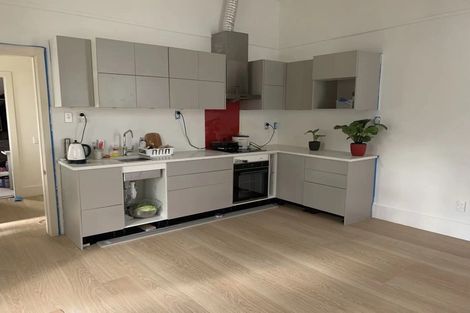 Photo of property in 39 Drummond Street, Mount Cook, Wellington, 6021