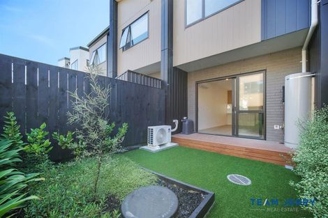Photo of property in 10 Kiato Lane, Flat Bush, Auckland, 2019