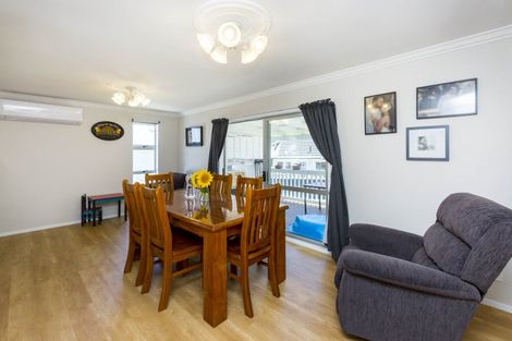 Photo of property in 67 Kamahi Street, Stokes Valley, Lower Hutt, 5019