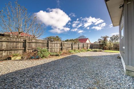 Photo of property in 28 Queen Street, Westport, 7825