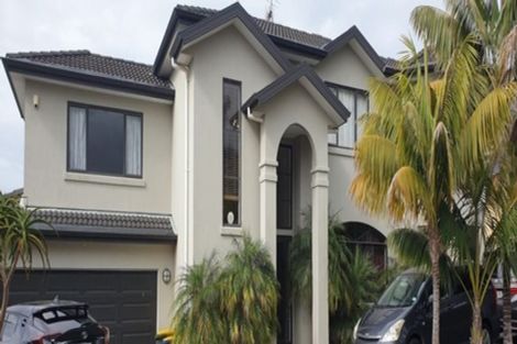 Photo of property in 30 Scarlet Oak Drive, Schnapper Rock, Auckland, 0632