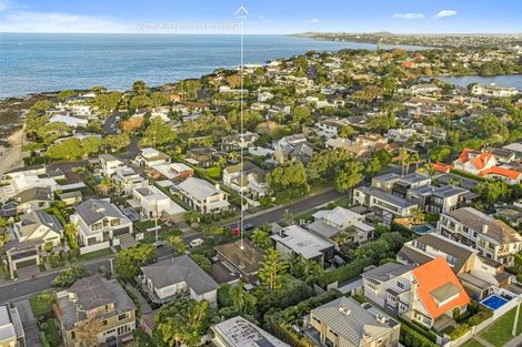 Photo of property in 22 Muritai Road, Milford, Auckland, 0620