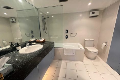 Photo of property in Highwic, 15/32 Hobson Street, Thorndon, Wellington, 6011