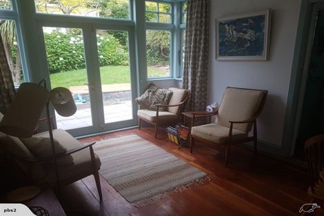 Photo of property in 315 Karaka Bay Road, Karaka Bays, Wellington, 6022