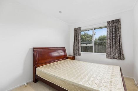 Photo of property in 4/94 Lynwood Road, New Lynn, Auckland, 0600