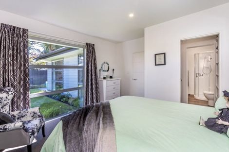 Photo of property in 65 Barrington Street, Somerfield, Christchurch, 8024