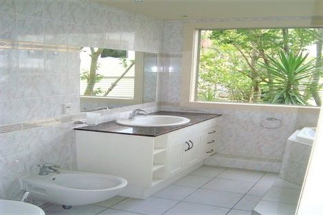 Photo of property in 2/8 Sarsfield Street, Herne Bay, Auckland, 1011