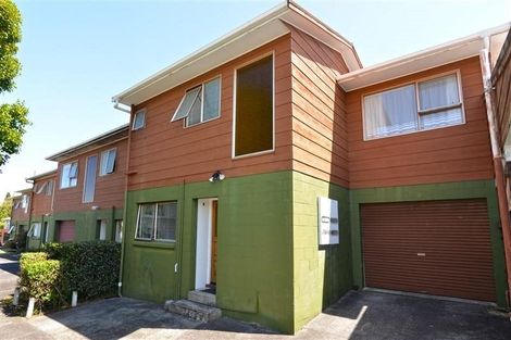 Photo of property in 2/3 Akehurst Avenue, New Lynn, Auckland, 0600