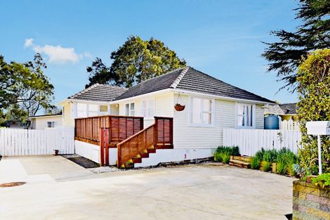 Photo of property in 13 Eddowes Street, Manurewa, Auckland, 2102