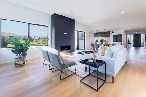 Photo of property in 21 Ferndale Drive, Waikanae, 5036