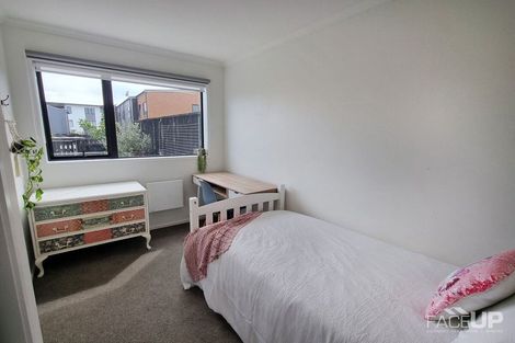 Photo of property in 32/1 Scott Road, Hobsonville, Auckland, 0616