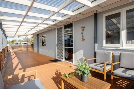 Photo of property in 12 Hinton Road, Taradale, Napier, 4112