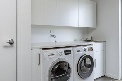 Photo of property in 43 Harakeke Drive, Wharewaka, Taupo, 3330