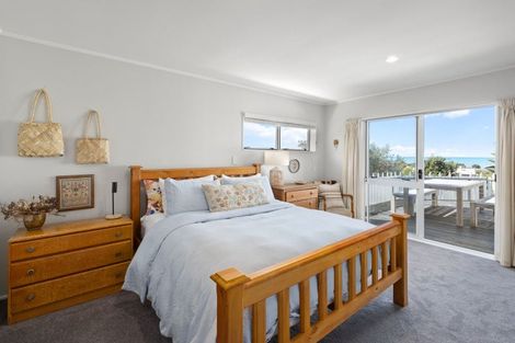 Photo of property in 19 Palm Parade, Riversdale Beach, Masterton, 5872