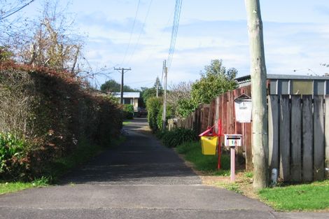 Photo of property in 1/1a Helga Crescent, Te Atatu Peninsula, Auckland, 0610