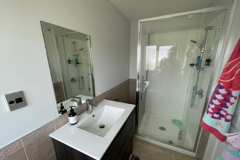 Photo of property in 15 Maypark Crescent, Flat Bush, Auckland, 2016