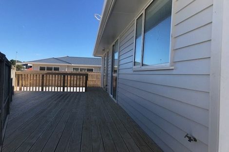 Photo of property in 21a Main Road, Titahi Bay, Porirua, 5022