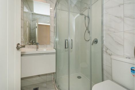 Photo of property in 4/26 Springvale Drive, Fairview Heights, Auckland, 0632