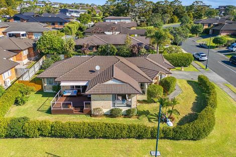 Photo of property in 1 Anchorite Way, Red Beach, 0932