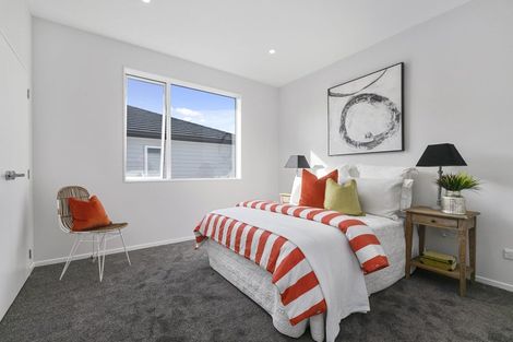 Photo of property in 10 Bine Crescent, Orewa, 0931