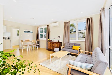 Photo of property in 13 Eddowes Street, Manurewa, Auckland, 2102