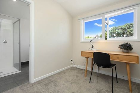 Photo of property in 52 Moana Avenue, Onehunga, Auckland, 1061
