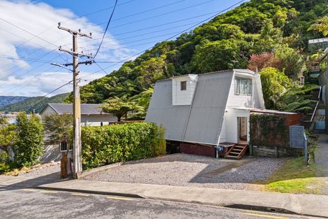 Photo of property in 14 Arthur Crescent, Waikawa, Picton, 7220