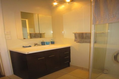 Photo of property in 13 Brougham Street, Mount Victoria, Wellington, 6011