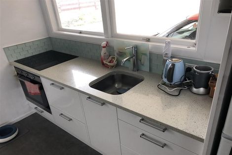 Photo of property in 11 Meeanee Quay, Westshore, Napier, 4110