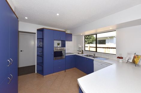 Photo of property in 3 Connemara Drive, Northwood, Christchurch, 8051