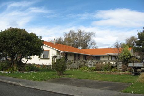 Photo of property in 20 Sunbelt Crescent, Takaka, 7110