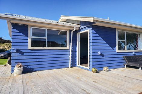 Photo of property in 15 Surrey Street, Orepuki, Riverton, 9881