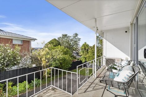 Photo of property in 2/23 Taitua Drive, Te Atatu South, Auckland, 0610