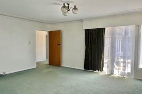 Photo of property in 98 Hillsborough Road, Hillsborough, Auckland, 1042