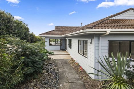 Photo of property in 47 Amorino Drive, Red Beach, 0932