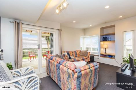 Photo of property in 22 Botany Road, Howick, Auckland, 2010