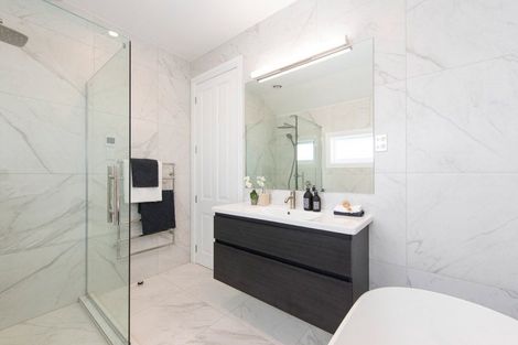 Photo of property in 5a Derwent Street, Morningside, Auckland, 1022