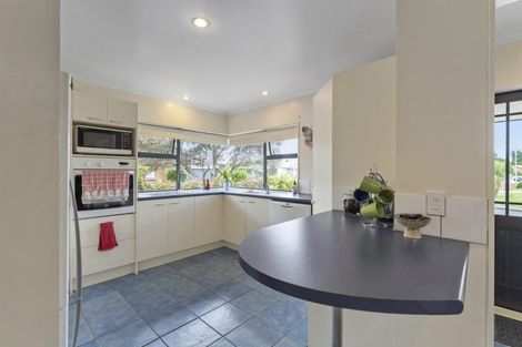 Photo of property in 24 Millhaven Place, Otaki, 5512
